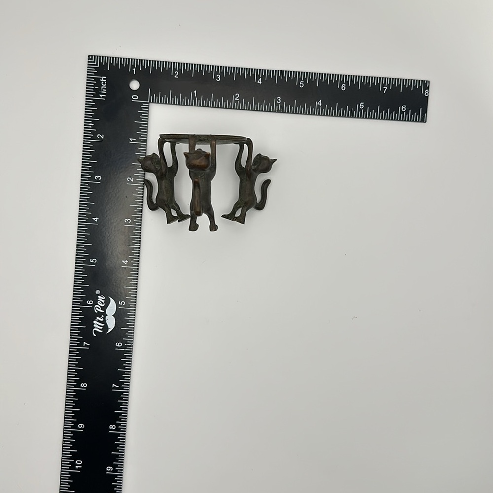 Vintage Style Miniature Brass Sculpture 3 Cat Table Figurine - Picture 5 of 5